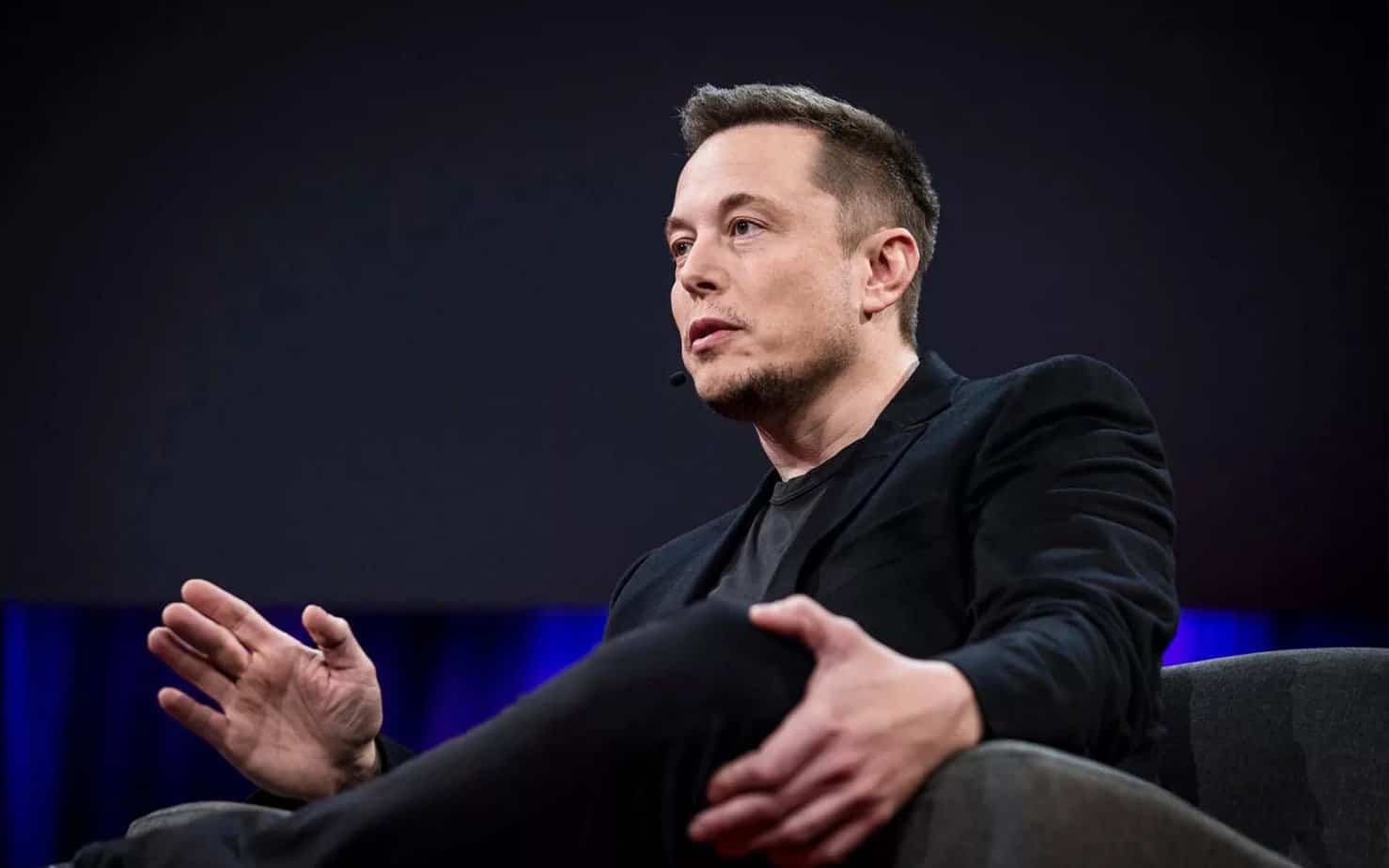 Elon Musk Announces YouTube And Netflix Streaming, Will Be Available 'Soon' In Teslas