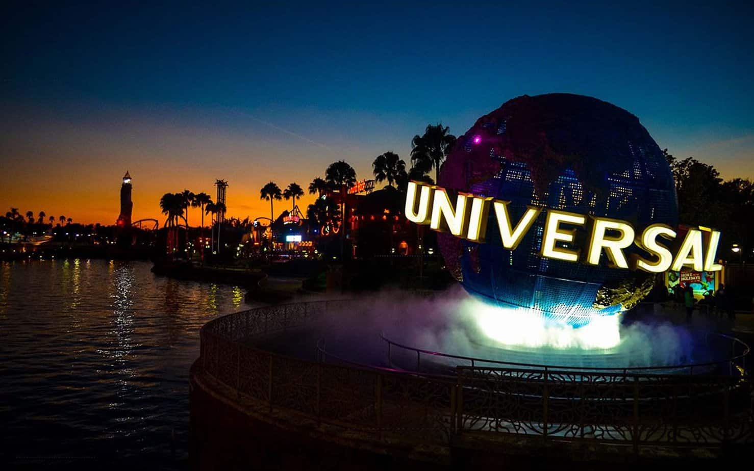 MOVIES ON DEMAND EARLY - Universal Studios is attempting to make up