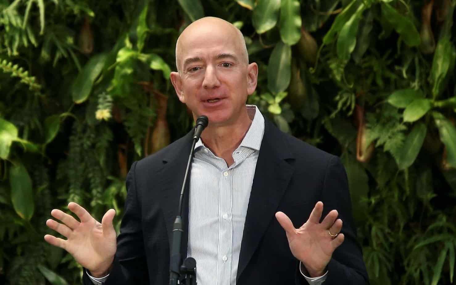 RICHEST MAN ASKS FOR MONEY - Bezos asks for public assistance for Amazon