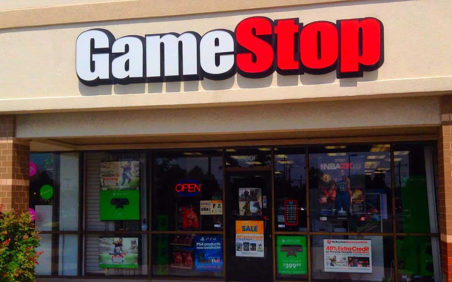 GameStop is Permanently Closing 300 Stores